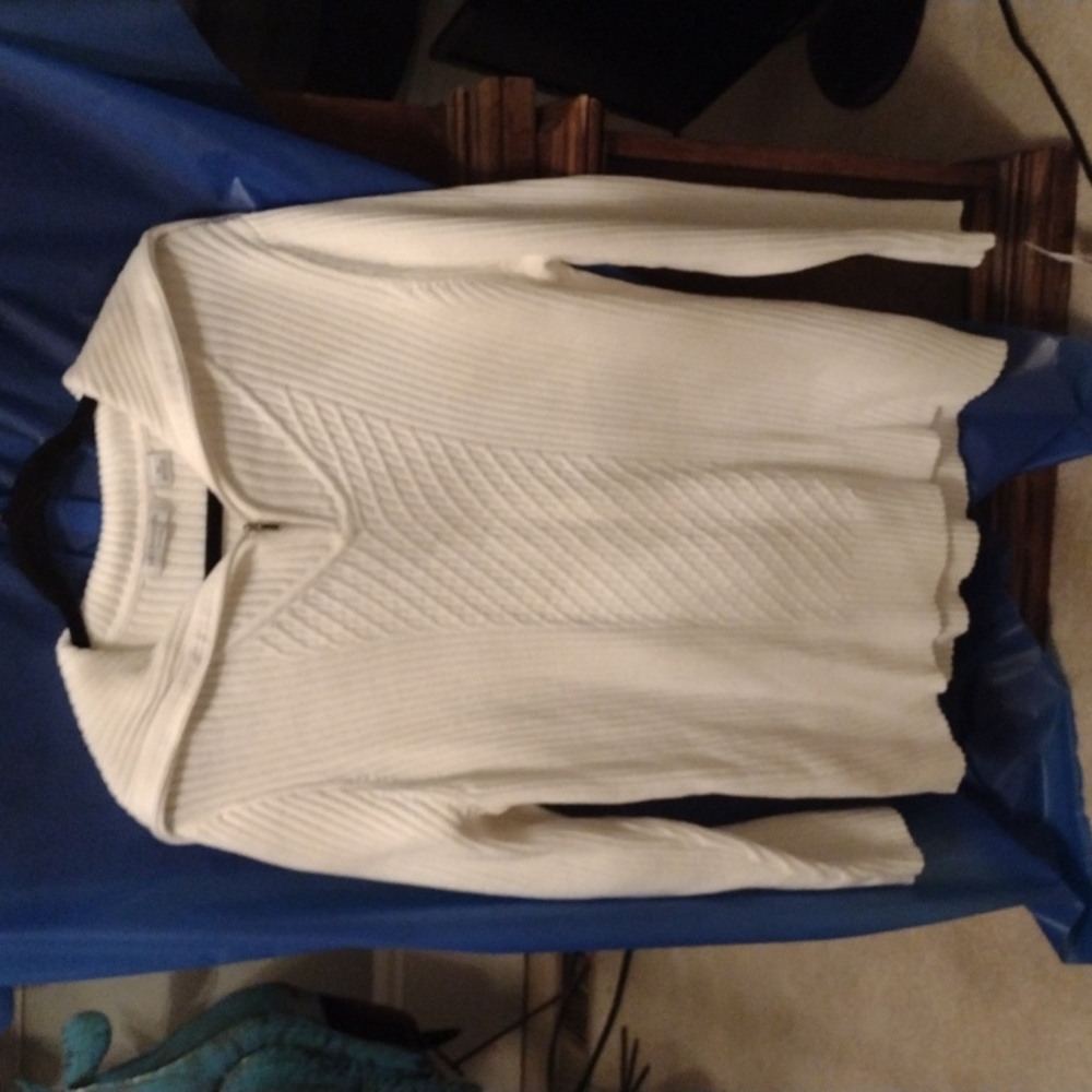 NWT! Liz Claiborne sweater